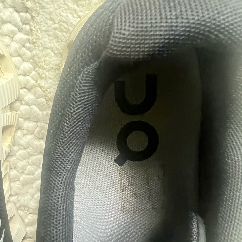 On Cloud Black and Gray Sneakers